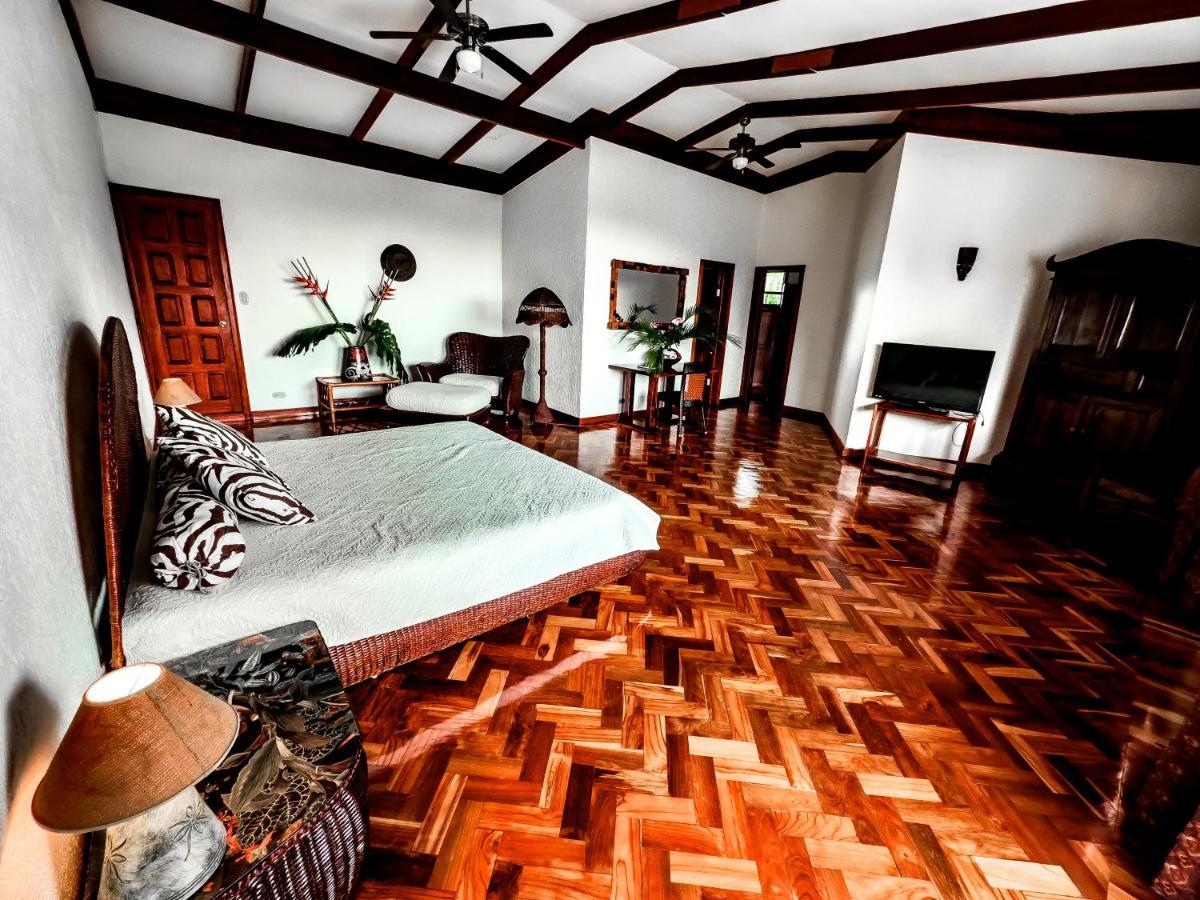 Canal Grande Lodge Piedades Exterior photo